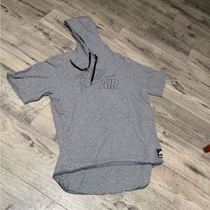 Nike Air Gray Men's Short Sleeve Sweatshirt